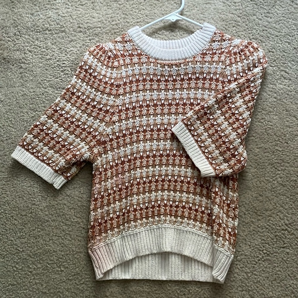 Knitted puffy sleeve top!